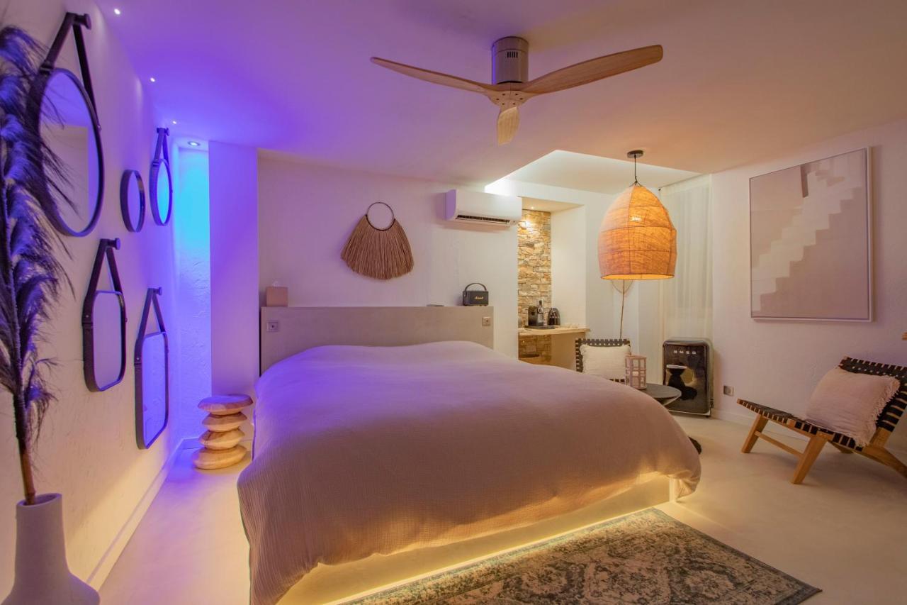 Les Bains D'Eros Hotel Cuers Luaran gambar