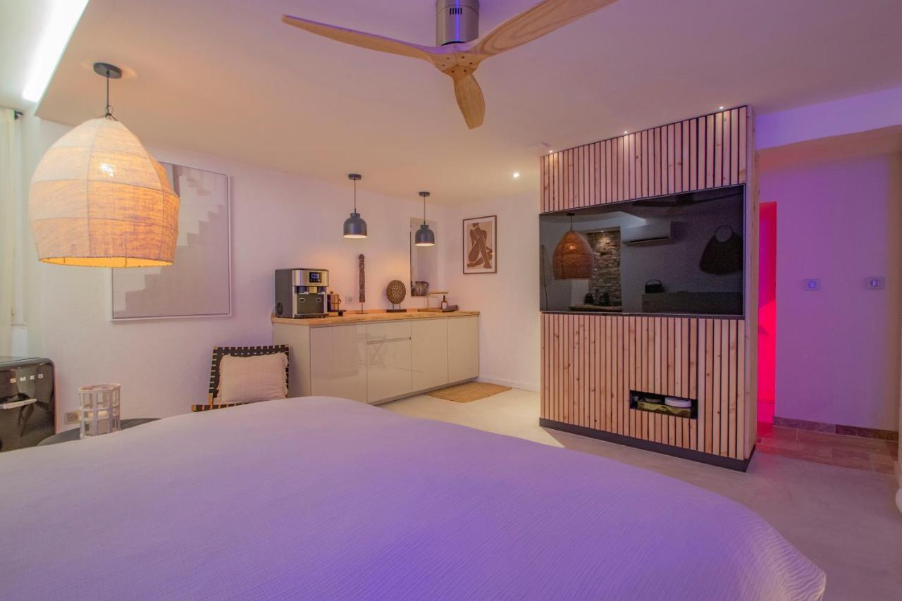 Les Bains D'Eros Hotel Cuers Luaran gambar
