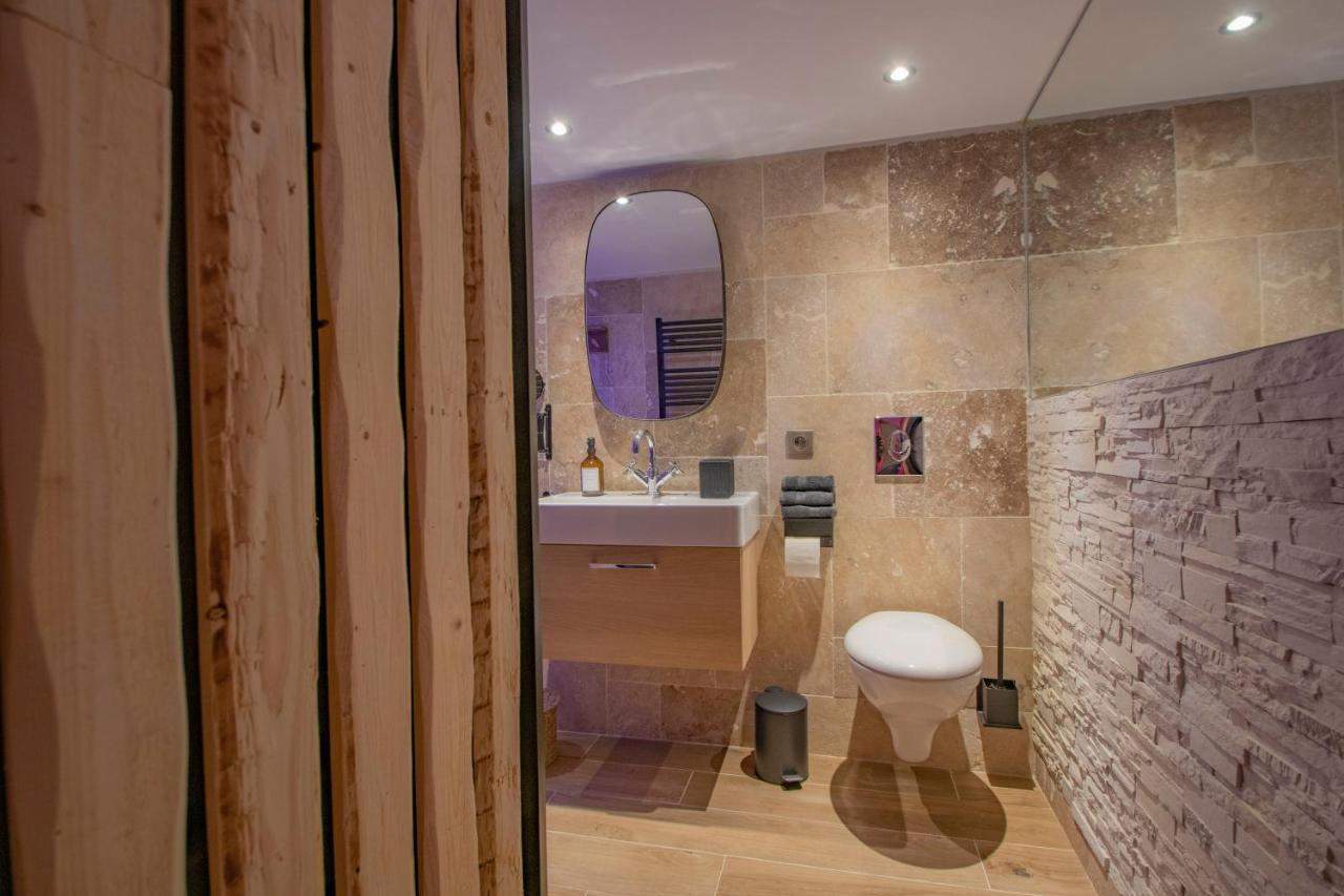 Les Bains D'Eros Hotel Cuers Luaran gambar