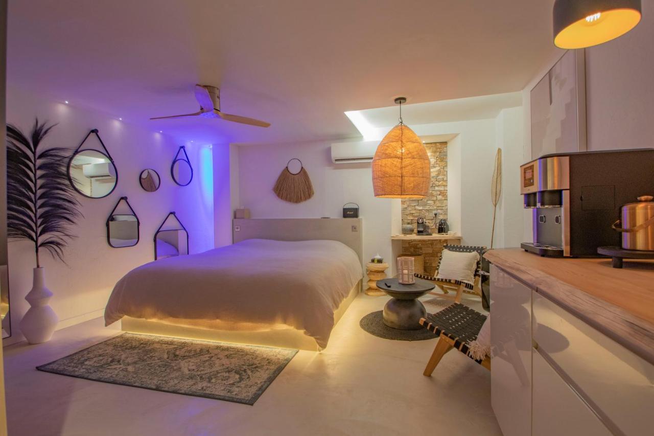 Les Bains D'Eros Hotel Cuers Luaran gambar
