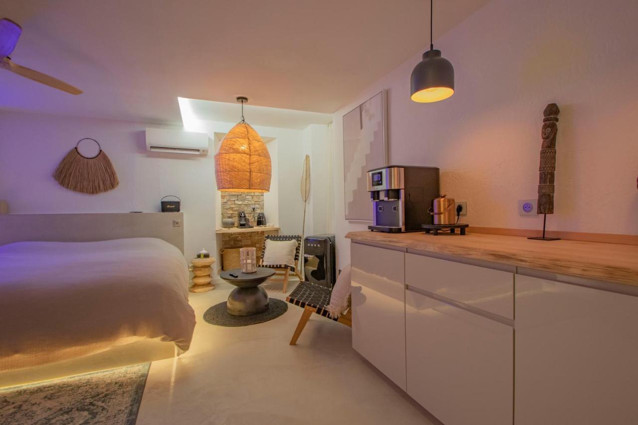 Les Bains D'Eros Hotel Cuers Luaran gambar
